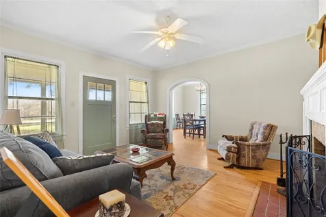 18218 Buck Road Washington TX 77880