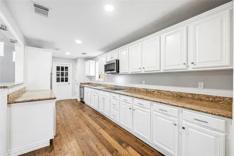 9806 Tanager Lane Conroe TX 77385