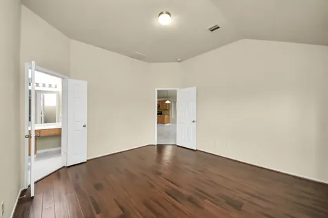 8602 Gander Bayshore Lane Houston TX 77040