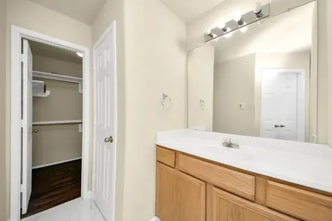 8602 Gander Bayshore Lane Houston TX 77040