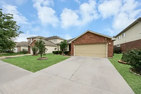 8602 Gander Bayshore Lane Houston TX 77040