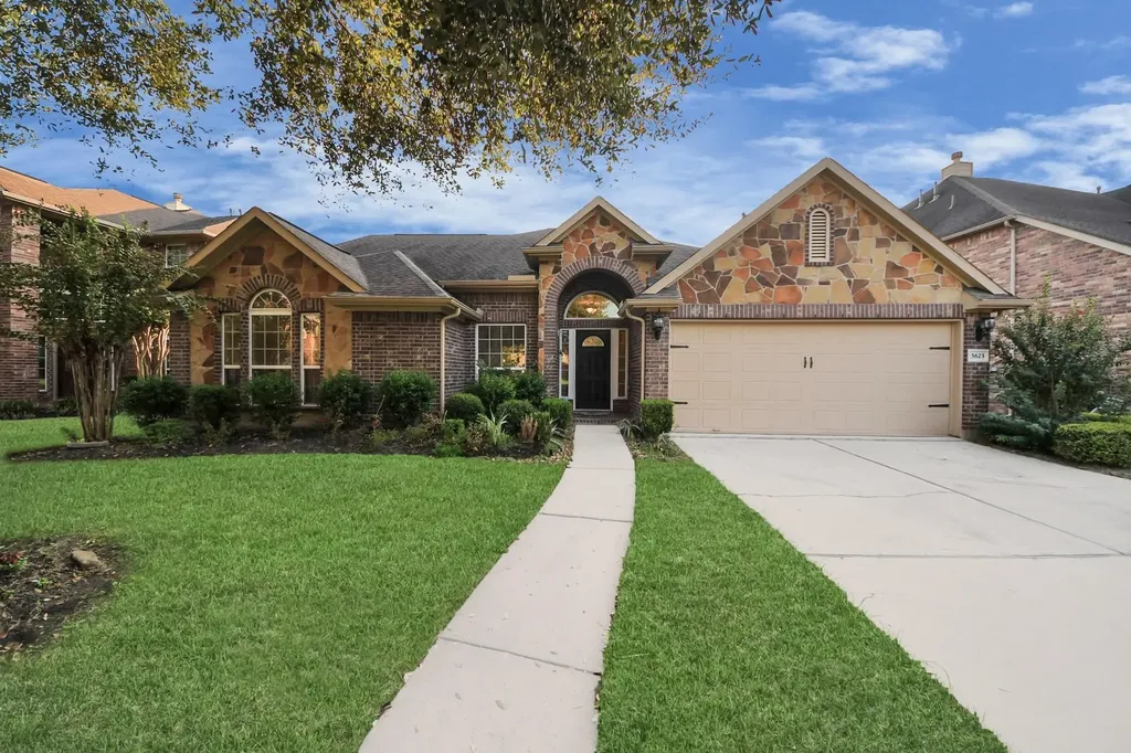 5623 Maverick Bend Lane Missouri City TX 77459