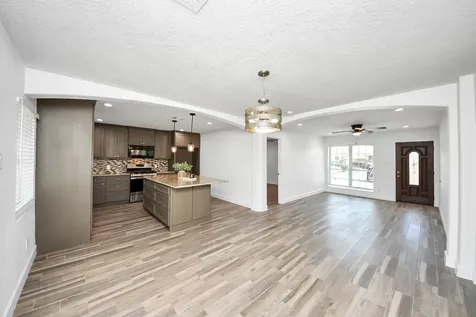 11410 Rockford Drive Houston TX 77048