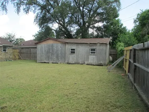 4504 Hemlock Drive Baytown TX 77521