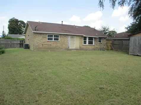 4504 Hemlock Drive Baytown TX 77521
