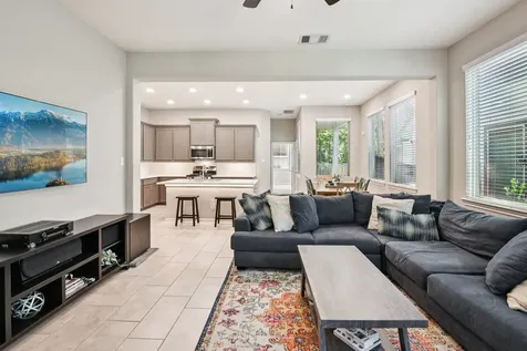 230 Biltmore Loop Montgomery TX 77316