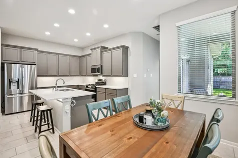 230 Biltmore Loop Montgomery TX 77316