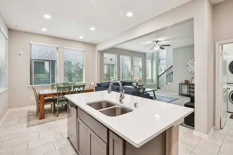 230 Biltmore Loop Montgomery TX 77316