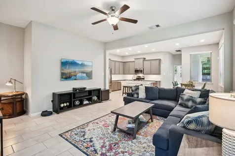 230 Biltmore Loop Montgomery TX 77316