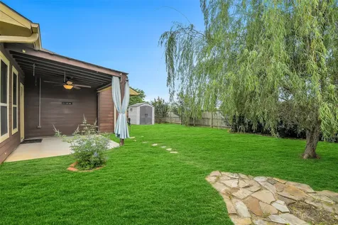 135 Brocks Lane Montgomery TX 77356