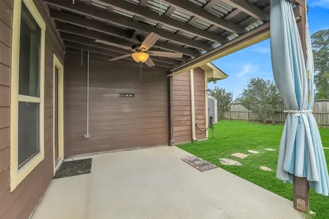 135 Brocks Lane Montgomery TX 77356