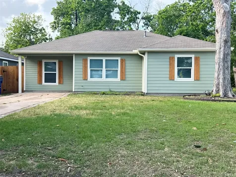 1010 15th Avenue N Texas City TX 77590