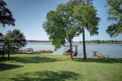 536 Dove Island Livingston TX 77351