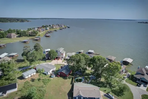 536 Dove Island Livingston TX 77351