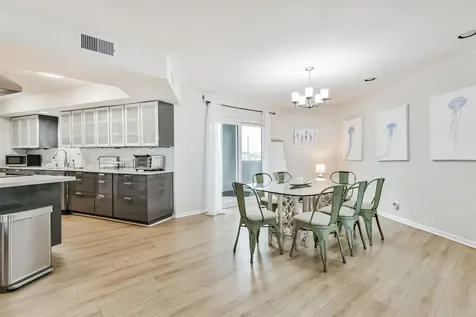 18611 W De Vaca Lane Galveston TX 77554