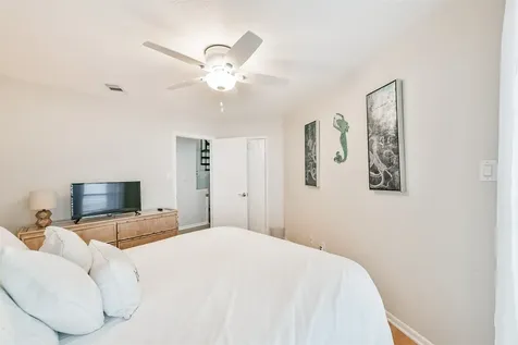 18611 W De Vaca Lane Galveston TX 77554