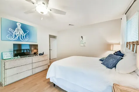 18611 W De Vaca Lane Galveston TX 77554