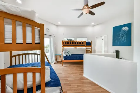 18611 W De Vaca Lane Galveston TX 77554