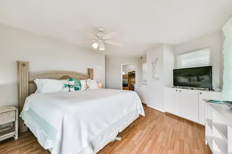 18611 W De Vaca Lane Galveston TX 77554