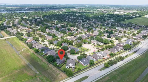 3122 Glen Cullen Lane Pearland TX 77584
