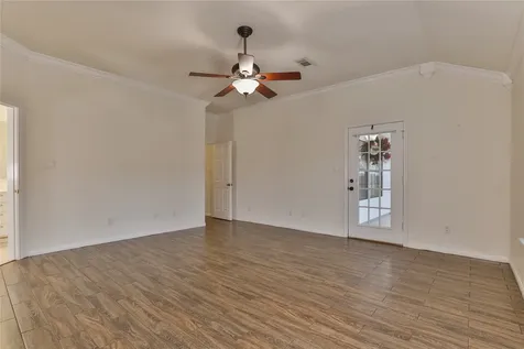 248 Wentworth Drive West Columbia TX 77486