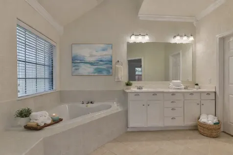 248 Wentworth Drive West Columbia TX 77486
