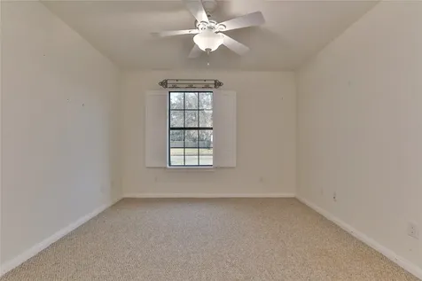248 Wentworth Drive West Columbia TX 77486