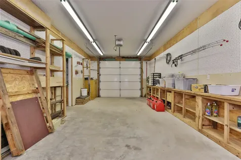 248 Wentworth Drive West Columbia TX 77486
