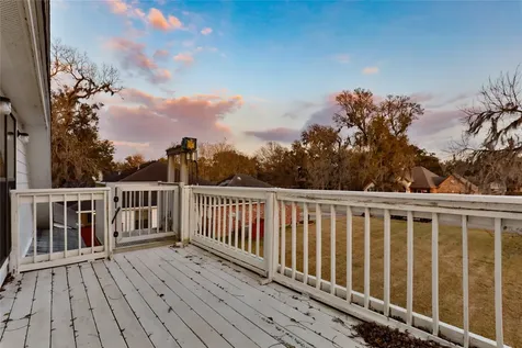 248 Wentworth Drive West Columbia TX 77486