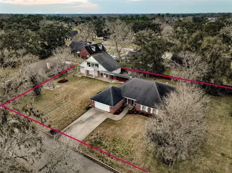 248 Wentworth Drive West Columbia TX 77486