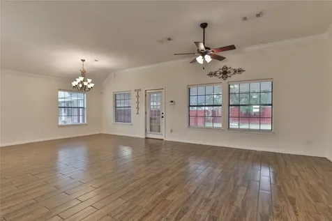 248 Wentworth Drive West Columbia TX 77486
