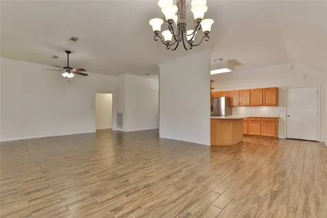 248 Wentworth Drive West Columbia TX 77486