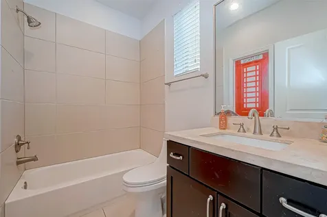 2227 Chenevert Street Houston TX 77003