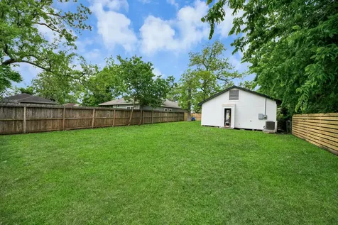 529 Hahlo Street Houston TX 77020