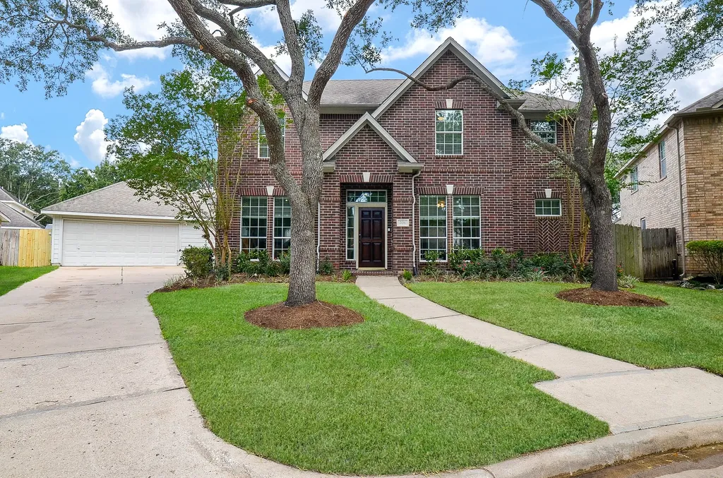 206 Wild Oak Run Houston TX 77094