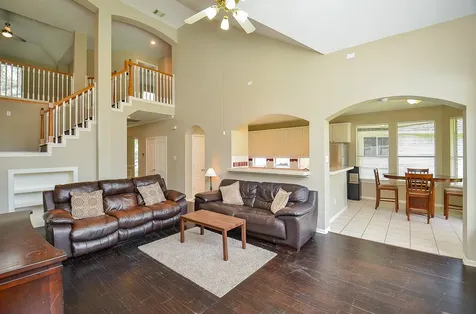 206 Wild Oak Run Houston TX 77094