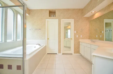 206 Wild Oak Run Houston TX 77094