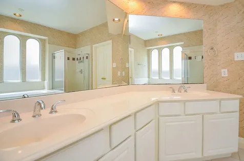 206 Wild Oak Run Houston TX 77094