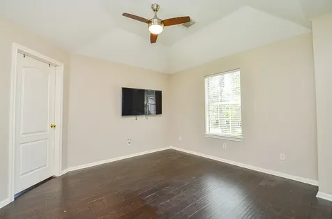 206 Wild Oak Run Houston TX 77094