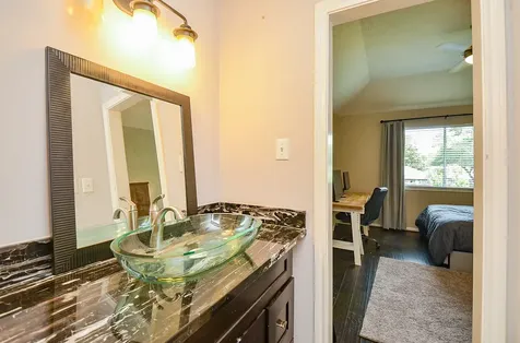 206 Wild Oak Run Houston TX 77094
