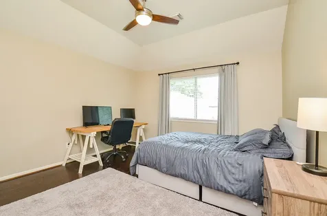 206 Wild Oak Run Houston TX 77094