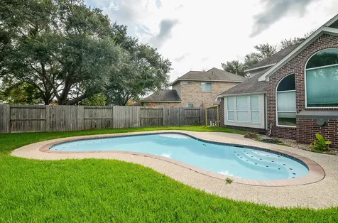 206 Wild Oak Run Houston TX 77094