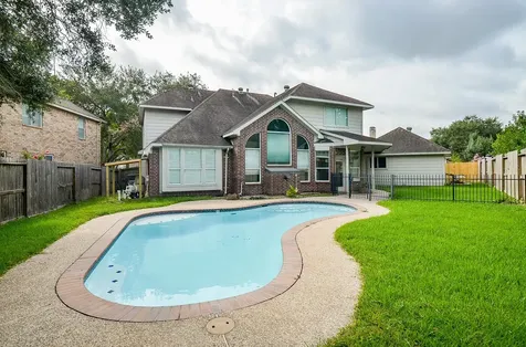 206 Wild Oak Run Houston TX 77094