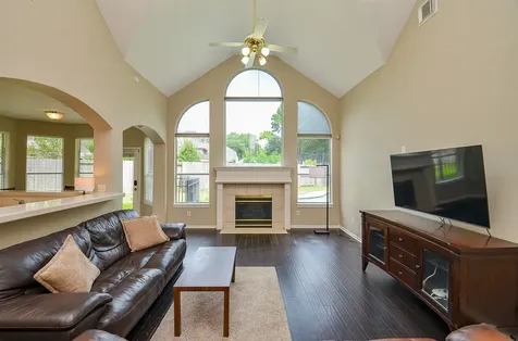 206 Wild Oak Run Houston TX 77094