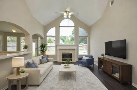 206 Wild Oak Run Houston TX 77094