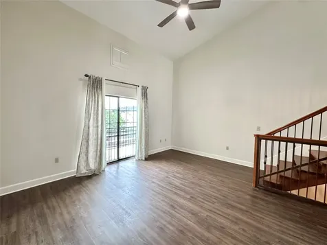1602 Elgin Street 13 Houston TX 77004