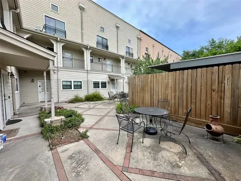 1602 Elgin Street 13 Houston TX 77004