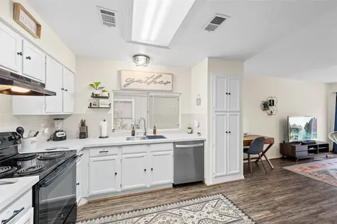 1516 E Red Cedar Circle The Woodlands TX 77380
