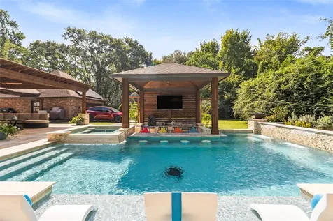 10 Holly Tree Lane Spring TX 77373