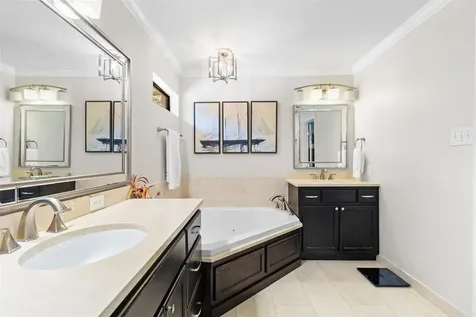 10 Holly Tree Lane Spring TX 77373